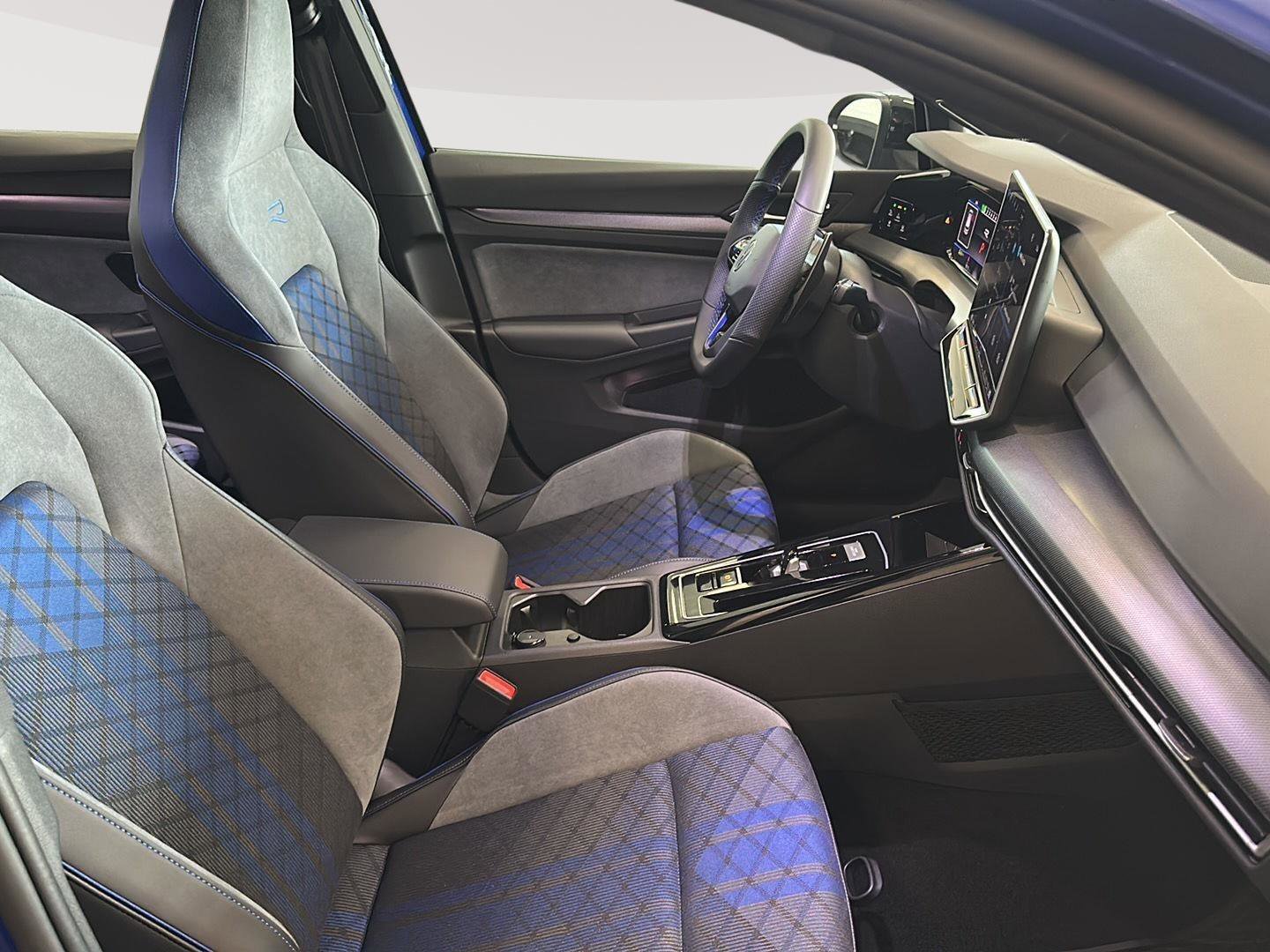 New 2026 Volkswagen Golf w/ Euro Style Package AWD/4WD image 13