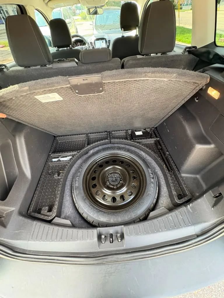 Used 2019 Ford Escape SE AWD/4WD image 14