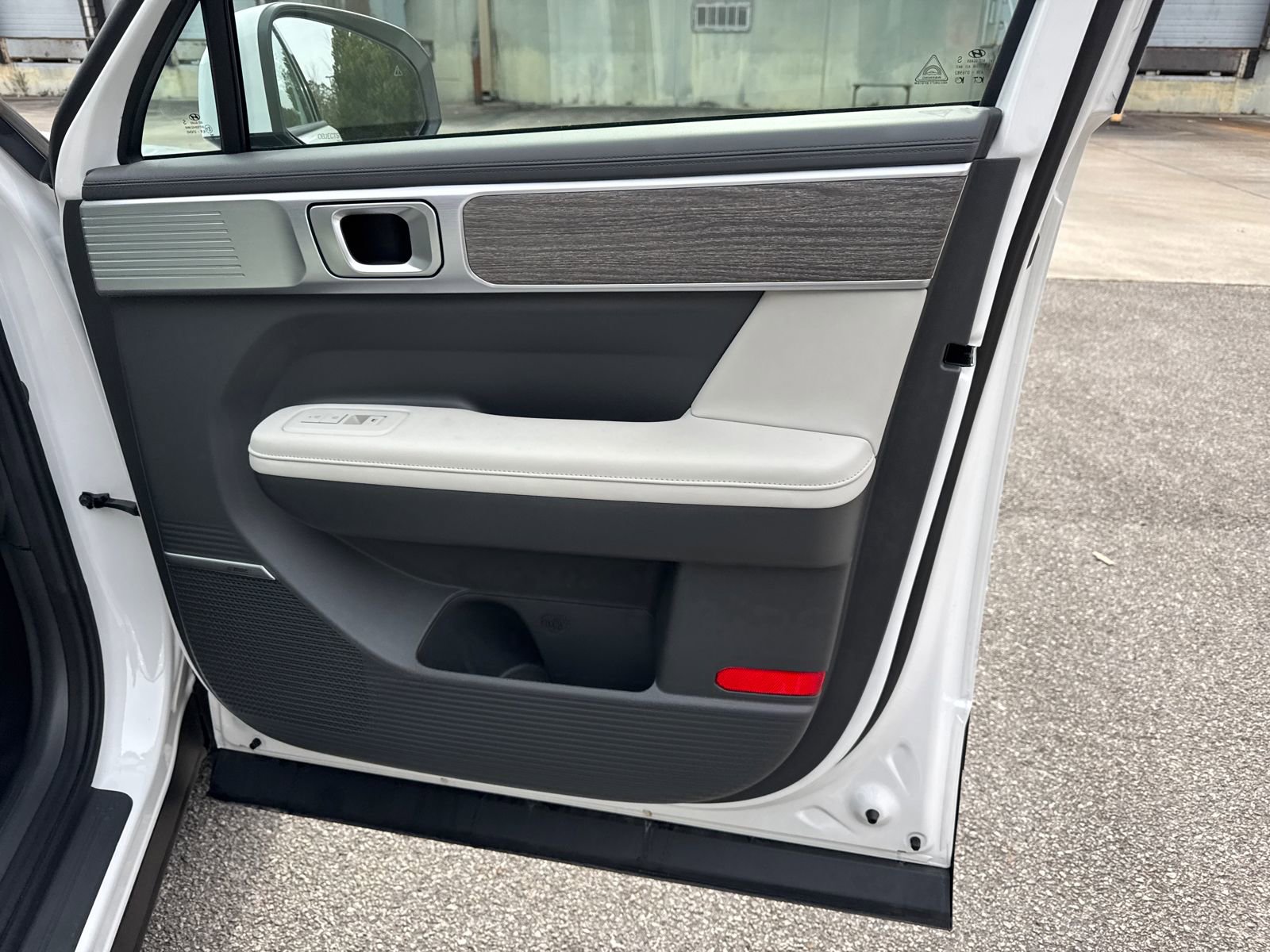 Used 2025 Hyundai Santa Fe Limited image 14