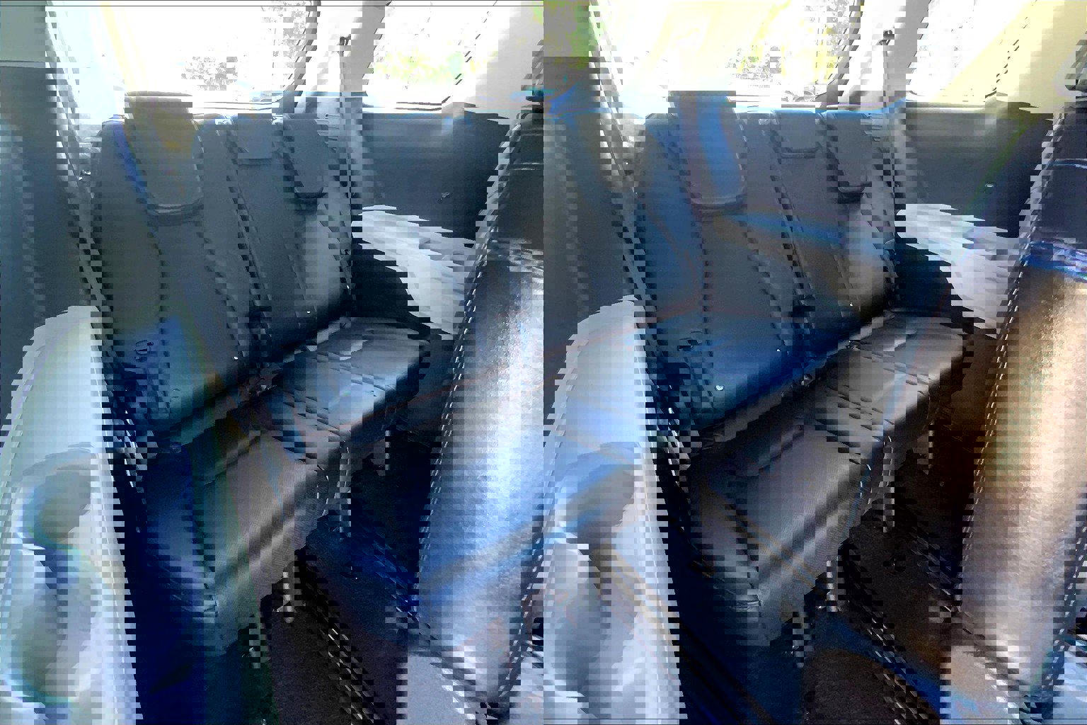 Used 2024 Kia Carnival LX image 29