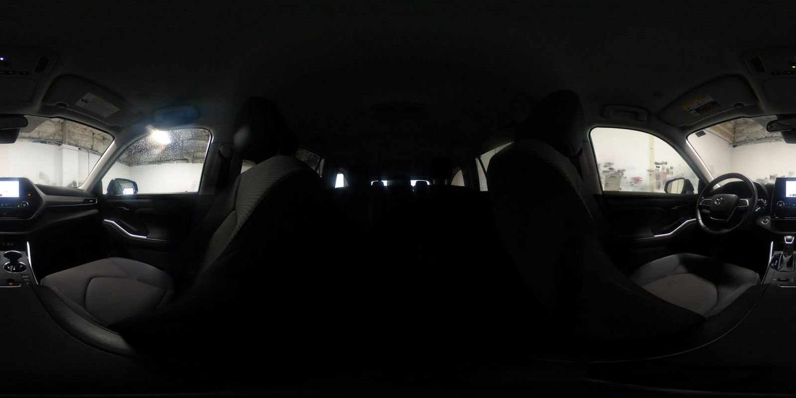 Used 2025 Toyota Highlander LE image 43