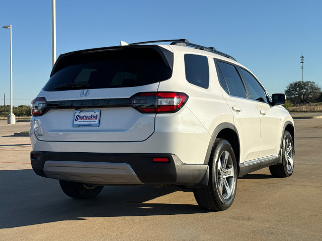 Used 2025 Honda Pilot EX-L image 8