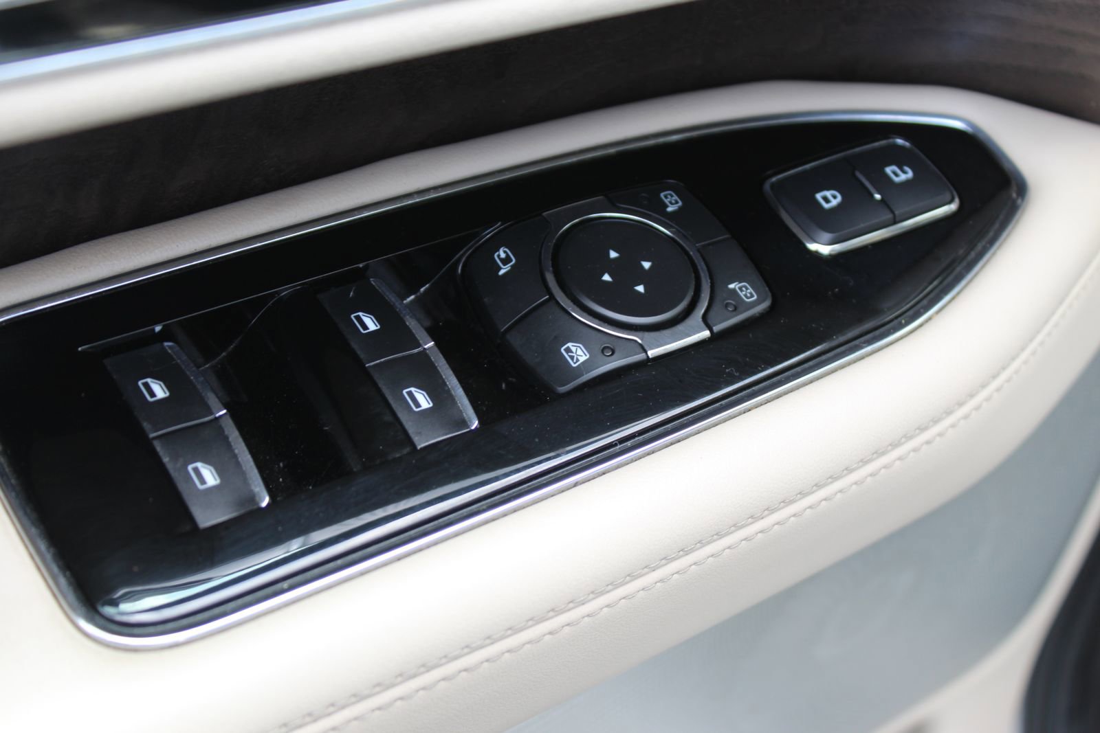 Used 2020 Lincoln Navigator L Reserve w/ Equipment Group 208A Reserve AWD/4WD image 27
