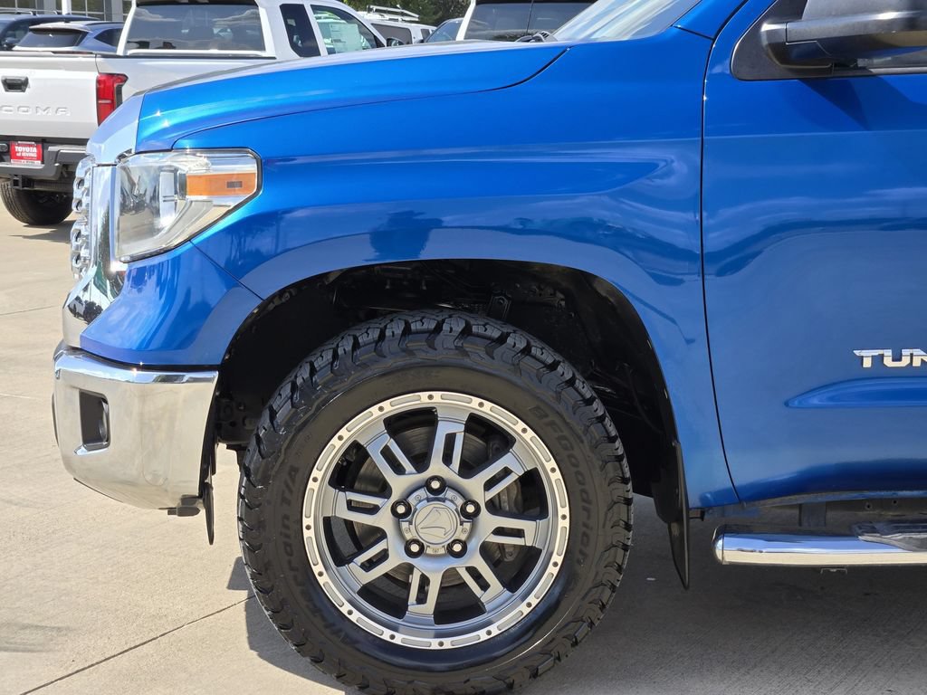 Used 2018 Toyota Tundra SR5 w/ SR5 Upgrade Package RWD image 7
