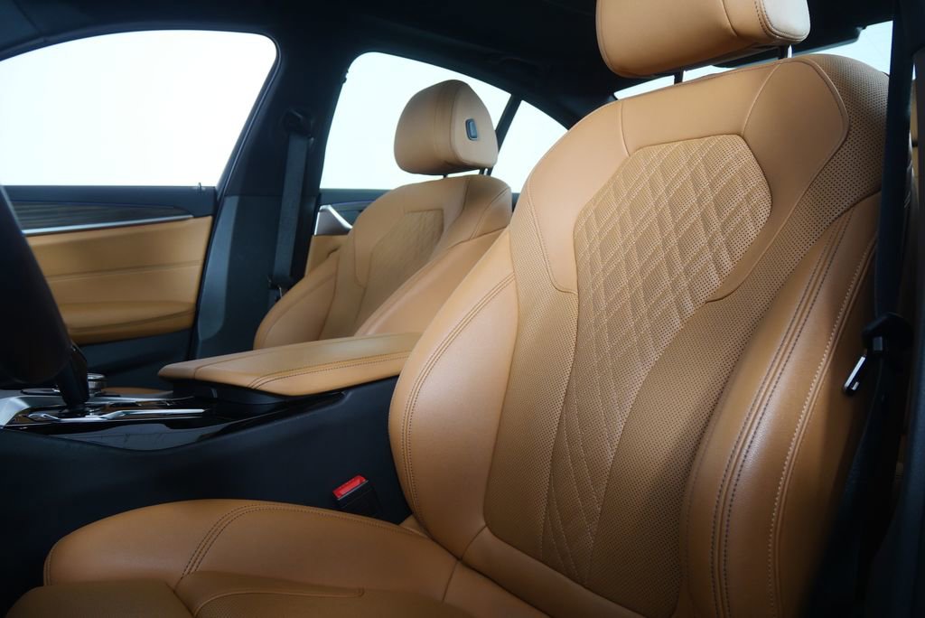 Certified 2023 BMW 530i RWD image 10