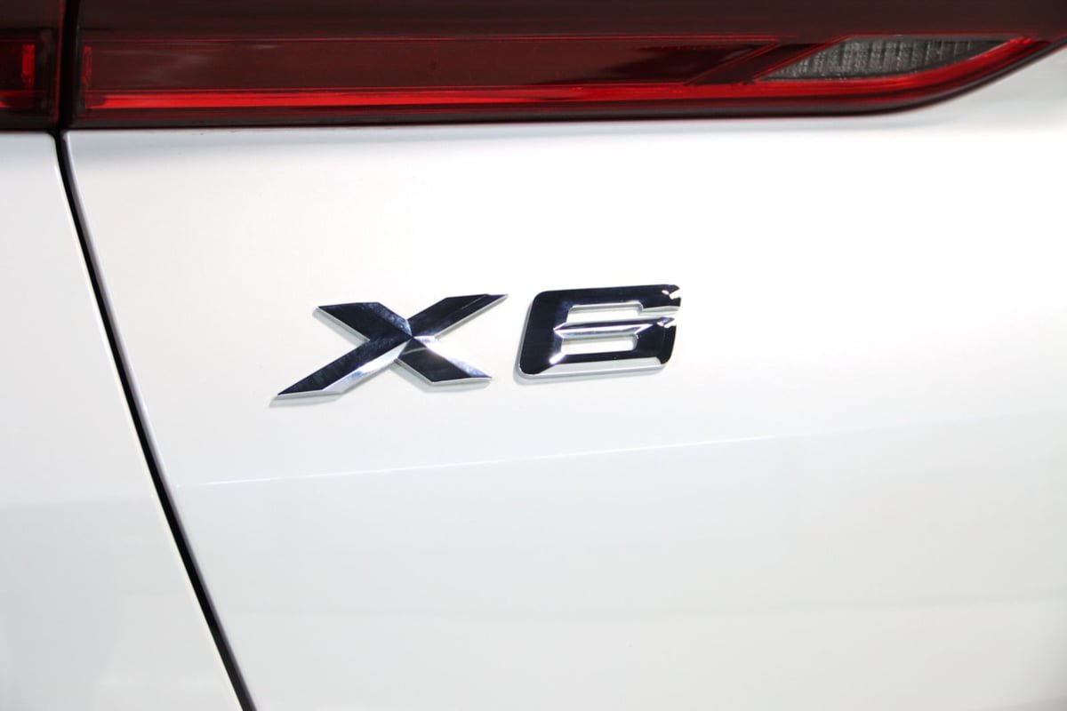 Used 2022 BMW X6 xDrive40i AWD/4WD image 12