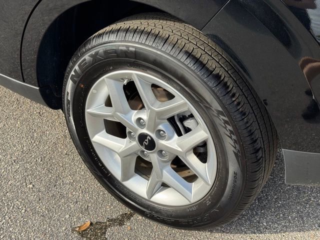 Certified 2025 Kia Soul LX w/ LX Technology Package image 6