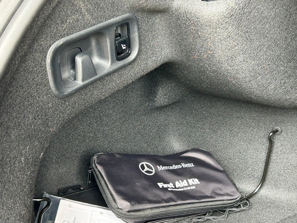 Used 2025 Mercedes-Benz C 300 4MATIC Sedan image 48