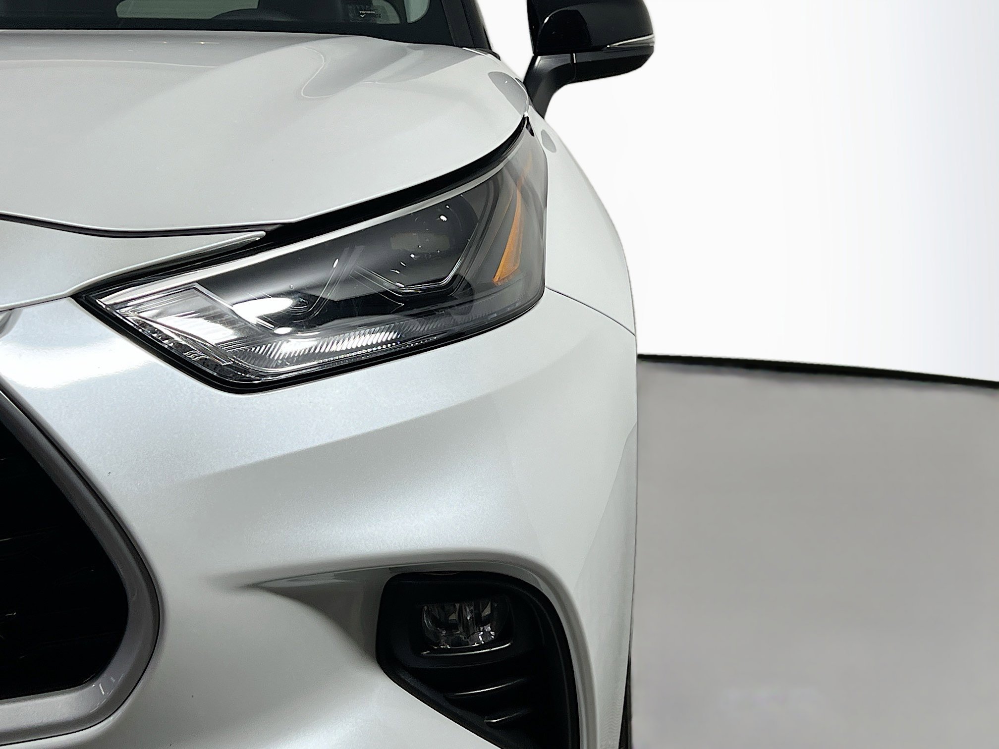 Used 2023 Toyota Highlander XLE image 12