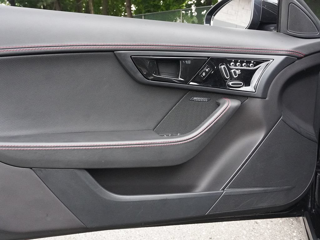 Used 2023 Jaguar F-TYPE R AWD/4WD image 22
