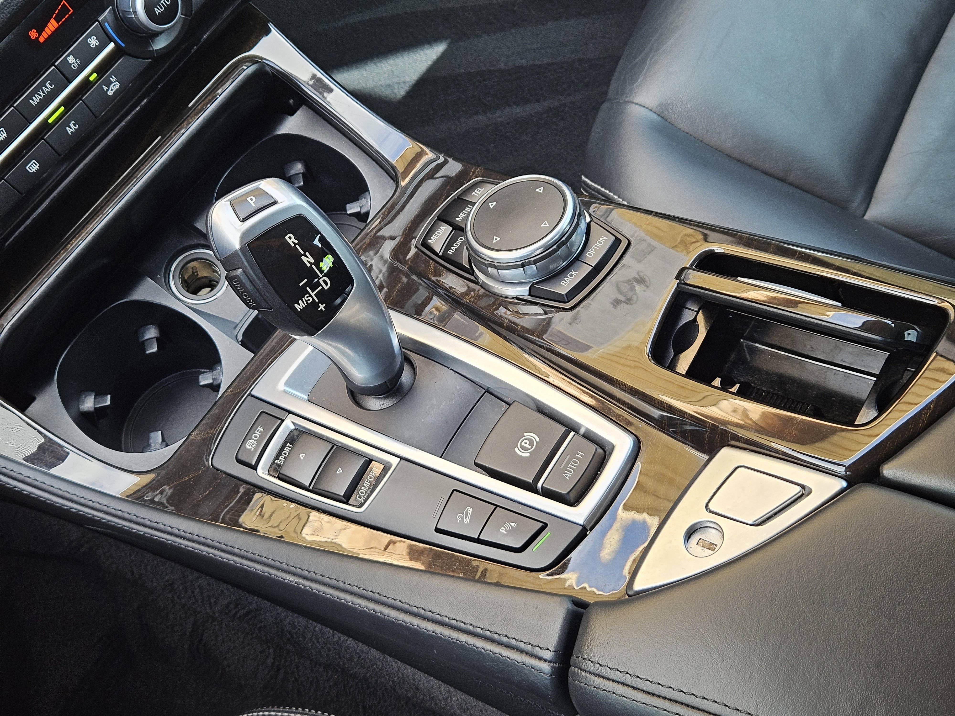 Used 2015 BMW 528i xDrive Sedan image 18