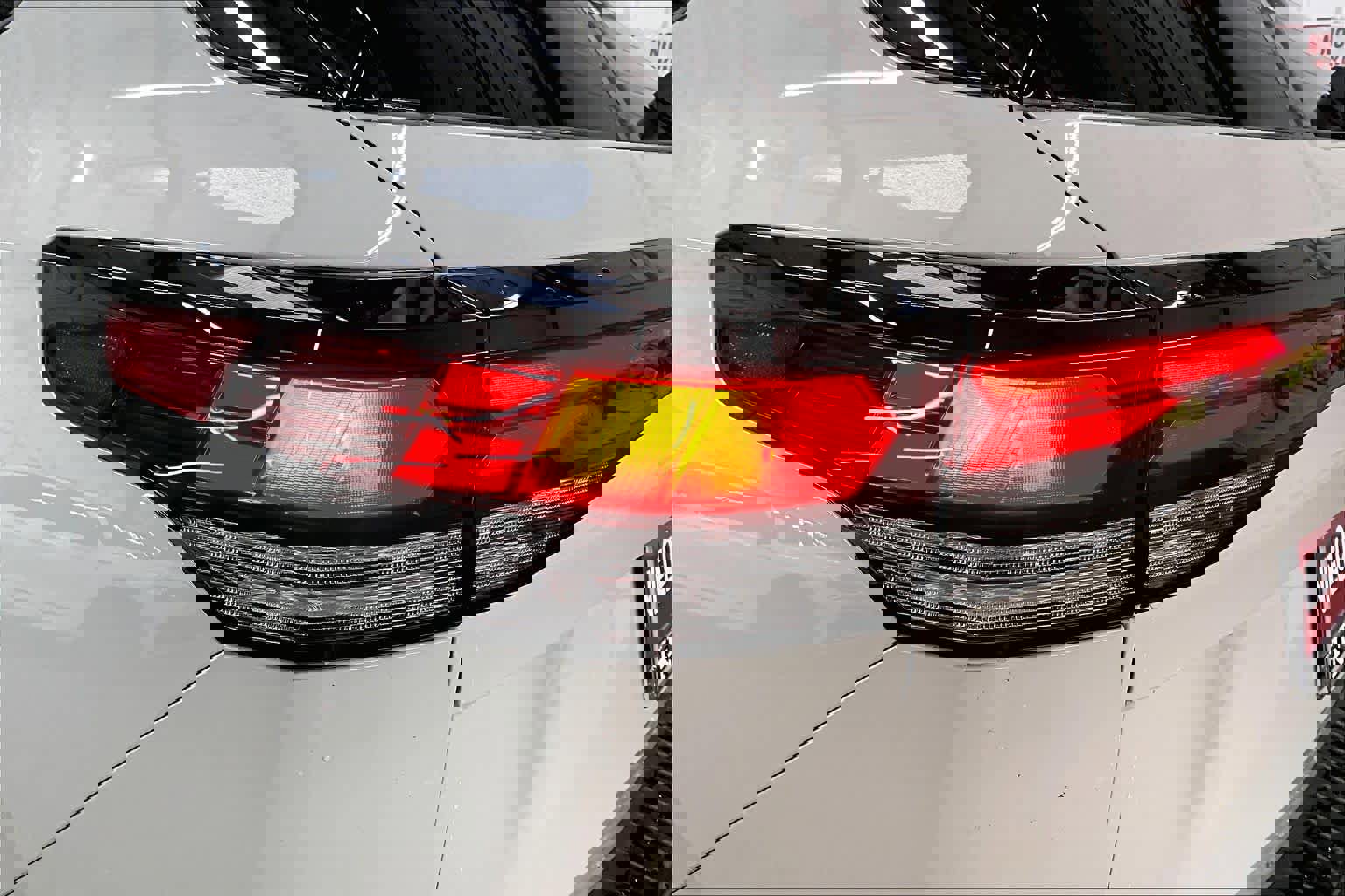 New 2026 Volkswagen Tiguan SE R-Line image 25