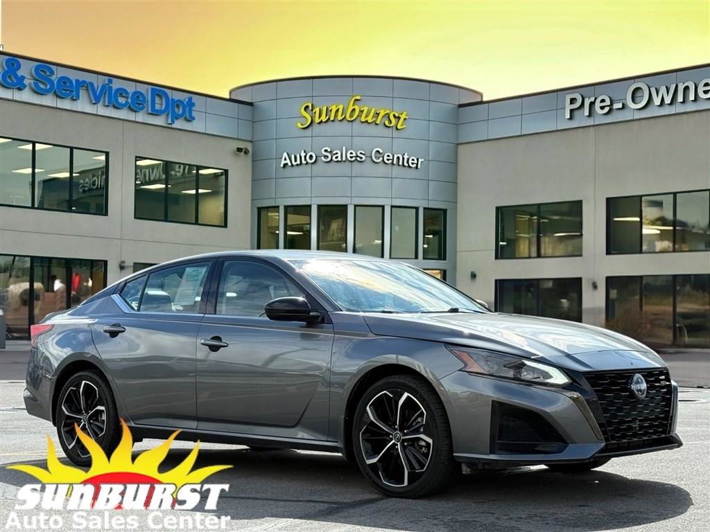 Used 2023 Nissan Altima 2.5 SR