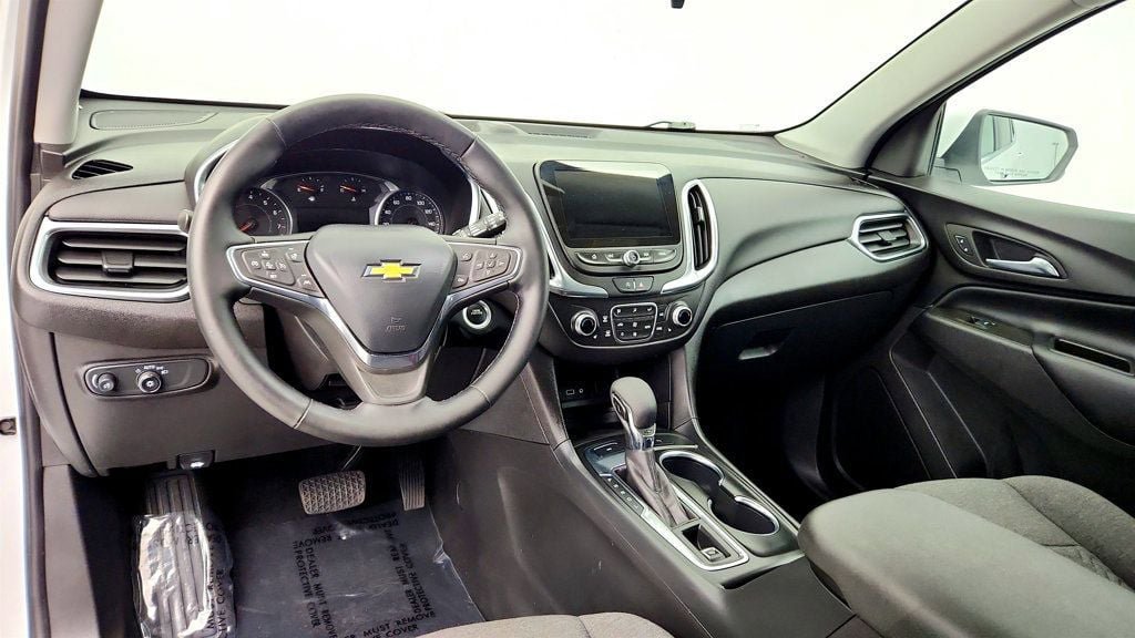 Used 2024 Chevrolet Equinox LT AWD/4WD image 13