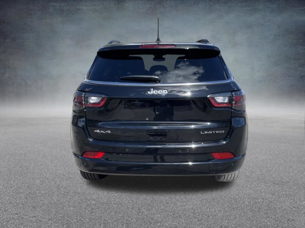 Used 2025 Jeep Compass Limited w/ Elite Group AWD/4WD image 8