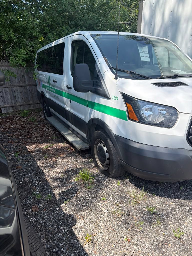 Used 2018 Ford Transit 150 XL RWD image 1
