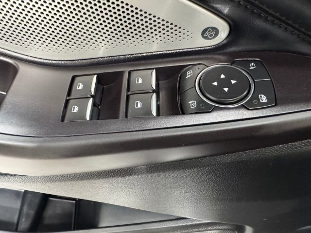 Used 2020 Ford Explorer Platinum w/ Premium Technology Package image 29