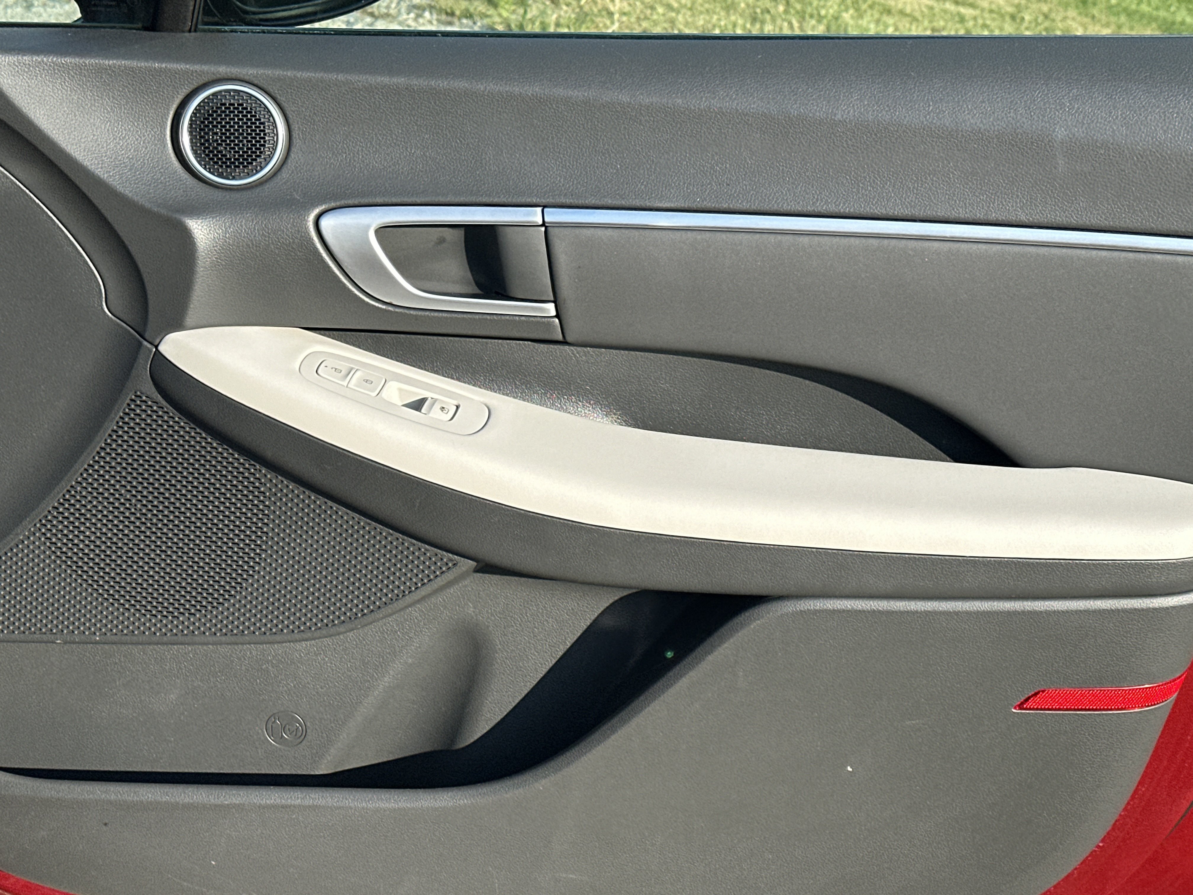 Used 2025 Hyundai Sonata SEL FWD image 14