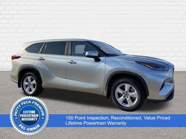 Used 2023 Toyota Highlander LE