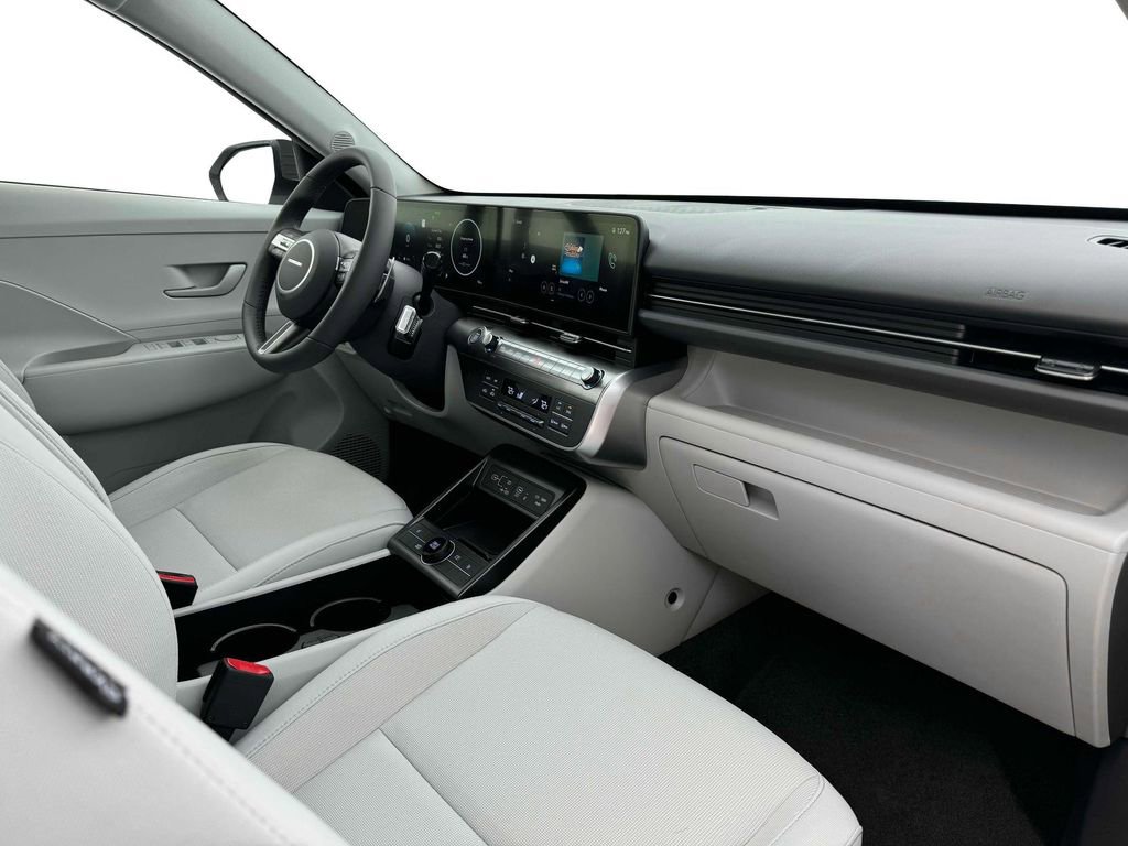 Used 2025 Hyundai Kona SEL image 15