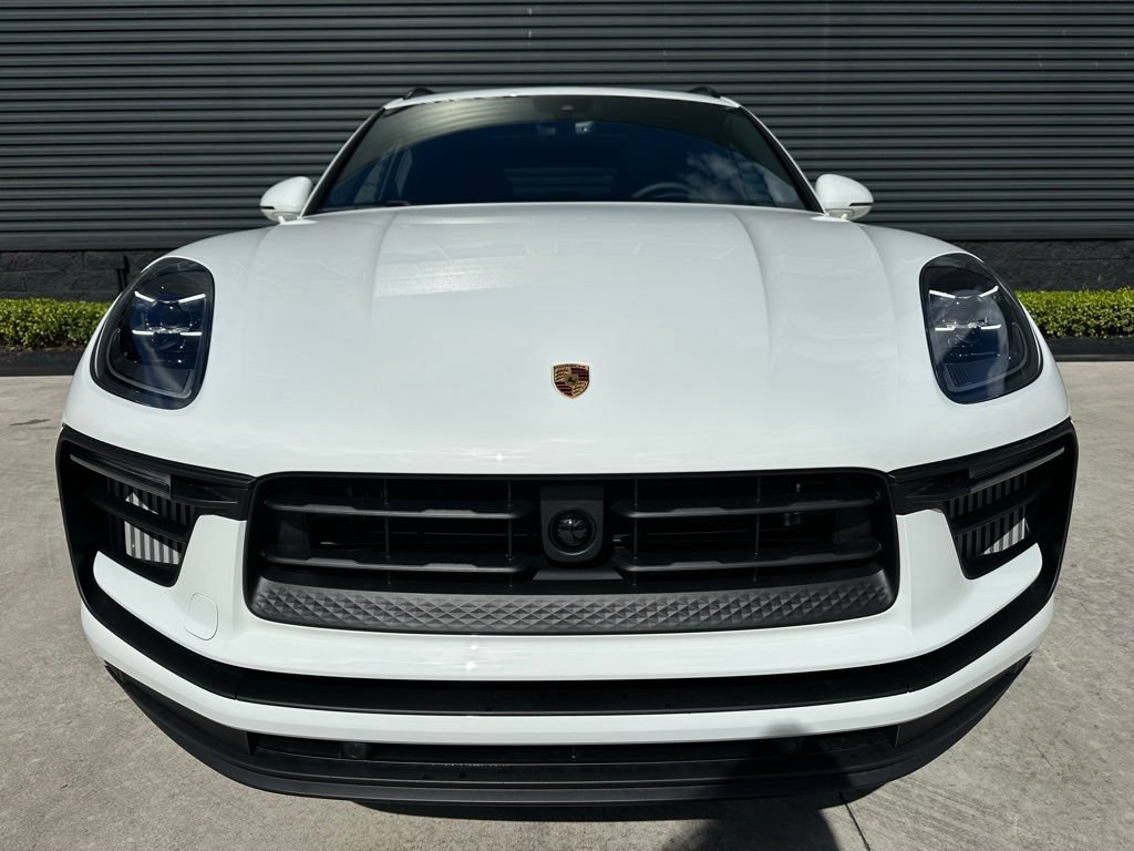 Certified 2026 Porsche Macan S AWD/4WD image 8