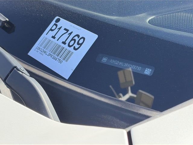 Used 2023 GMC Yukon XL AT4 w/ AT4 Premium Plus Package image 33