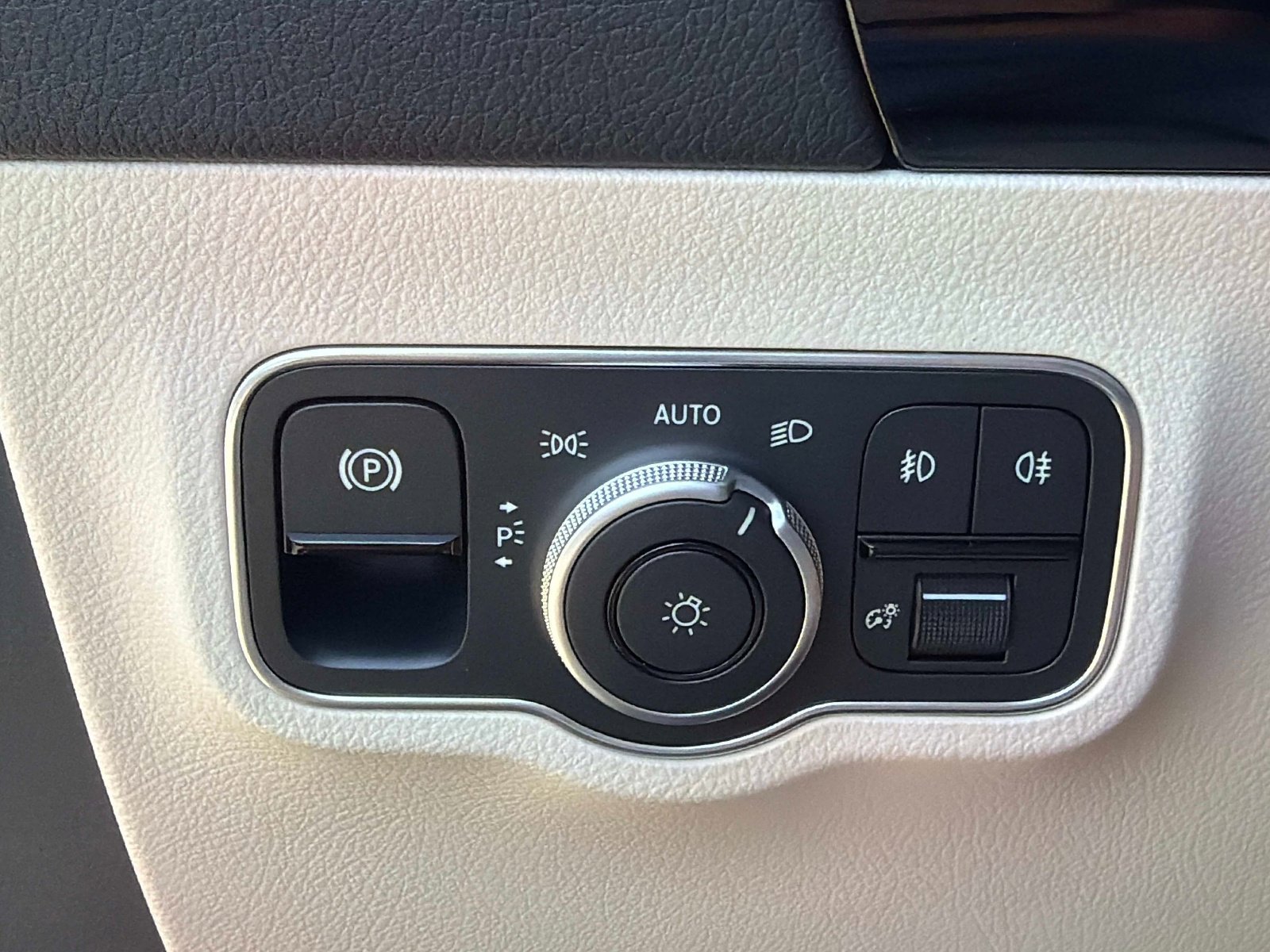 New 2026 Mercedes-Benz GLA 250 image 28