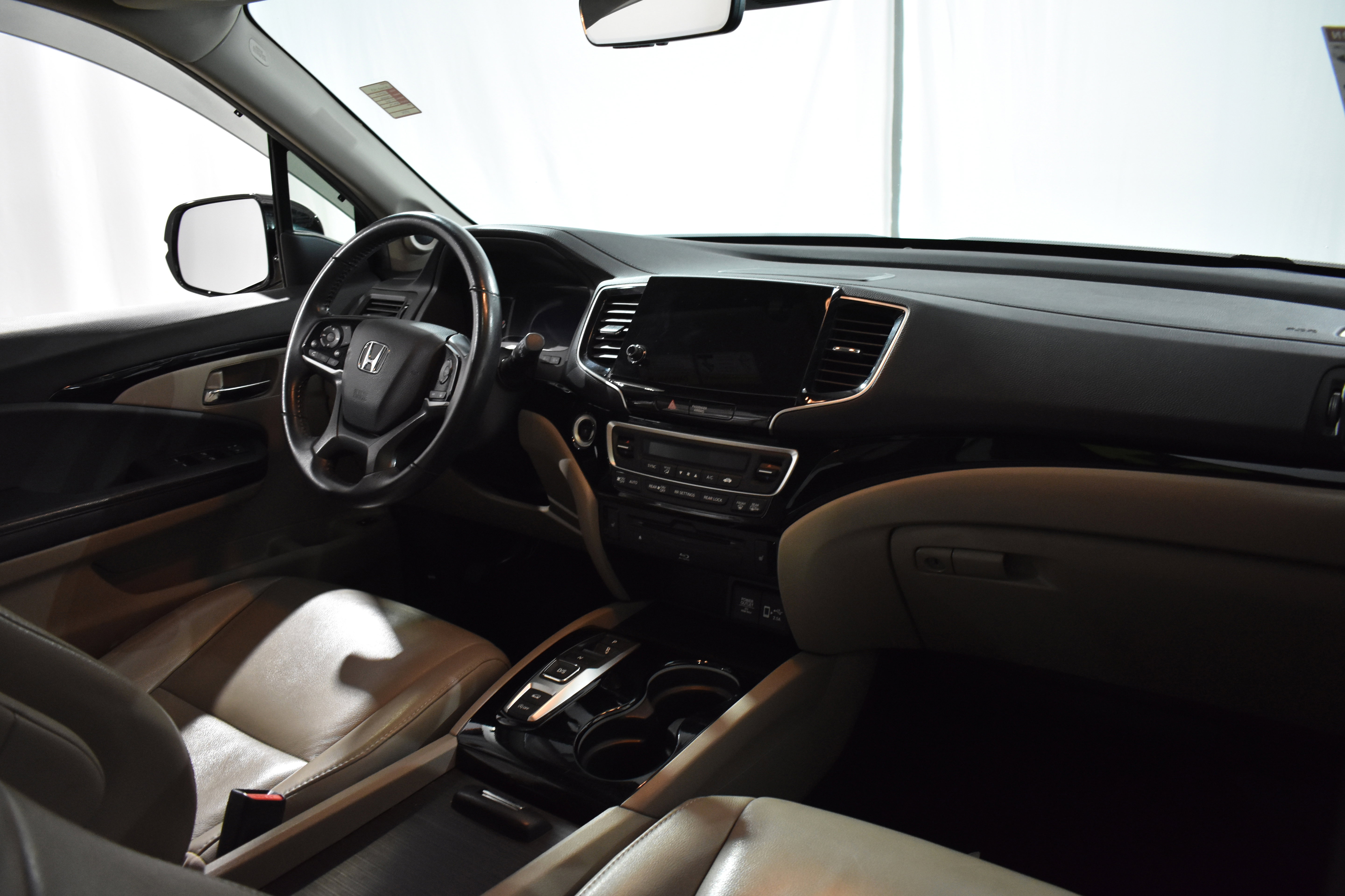 Used 2020 Honda Pilot Touring image 36