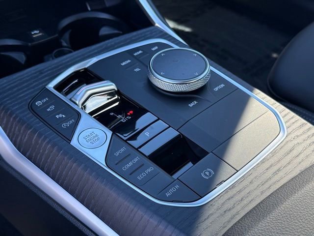 Used 2025 BMW 330i Sedan w/ Convenience Package image 26