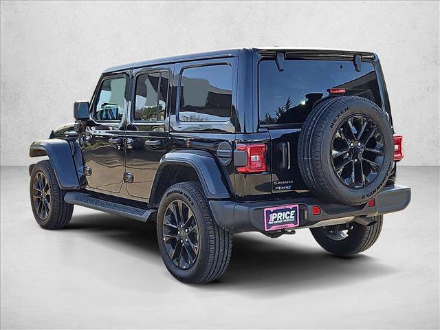 Used 2025 Jeep Wrangler Sahara image 5
