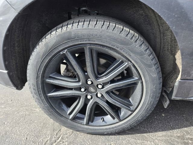 Used 2024 Ford Edge ST-Line w/ Class II Trailer Tow Package image 46