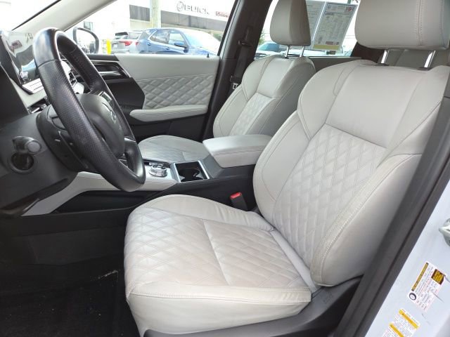 Used 2023 Mitsubishi Outlander SEL AWD/4WD image 9