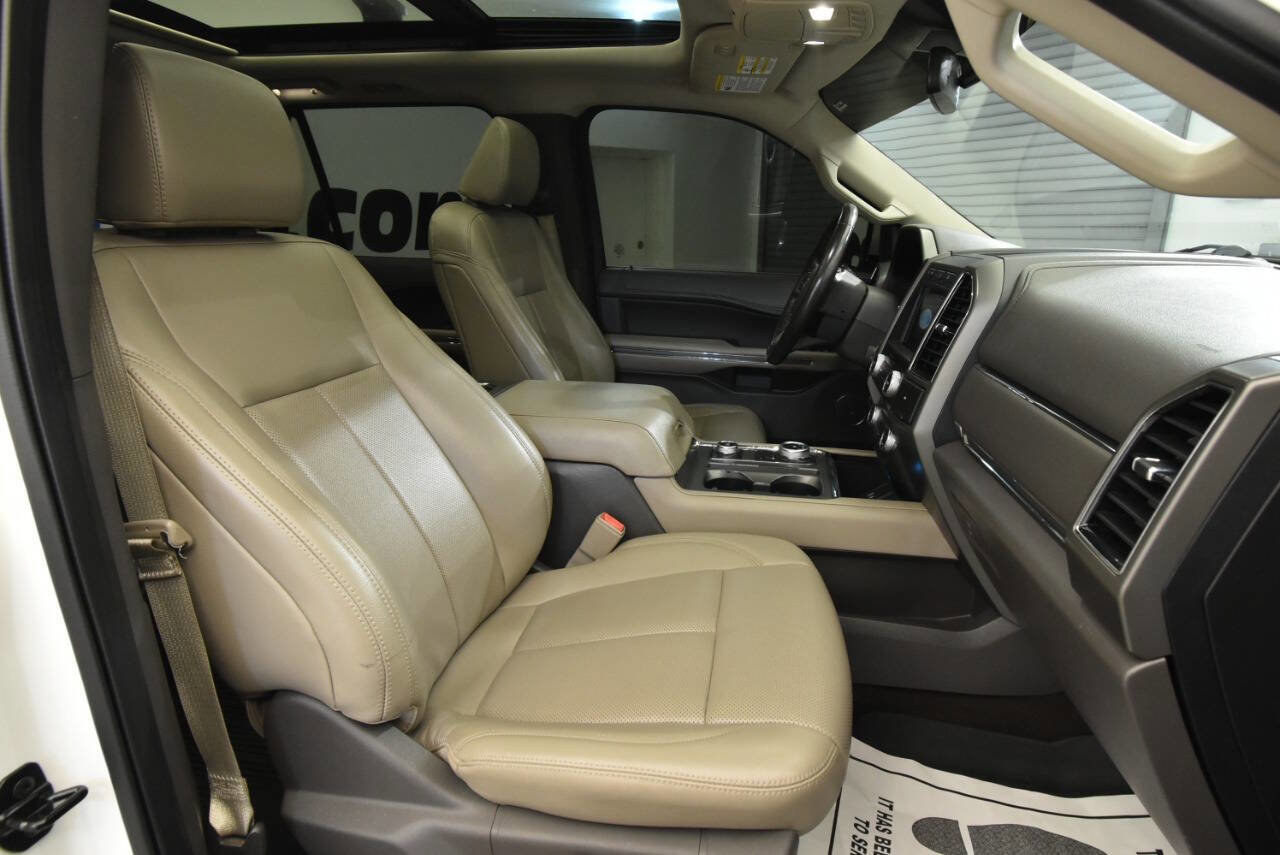 Used 2021 Ford Expedition XLT image 16