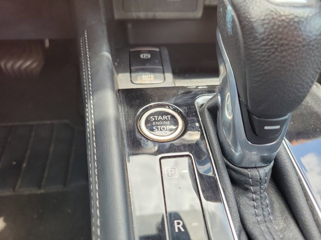 Used 2021 Nissan Kicks SR w/ SR Premium Package FWD image 20