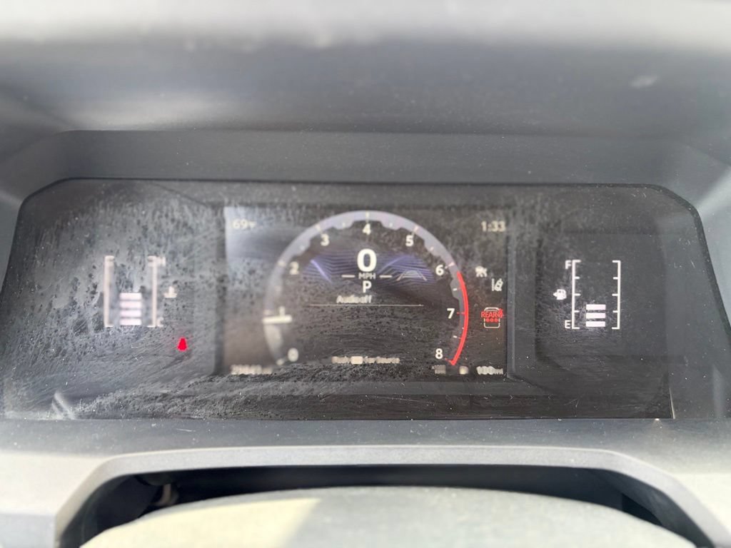 Used 2025 Toyota 4Runner SR5 AWD/4WD image 30
