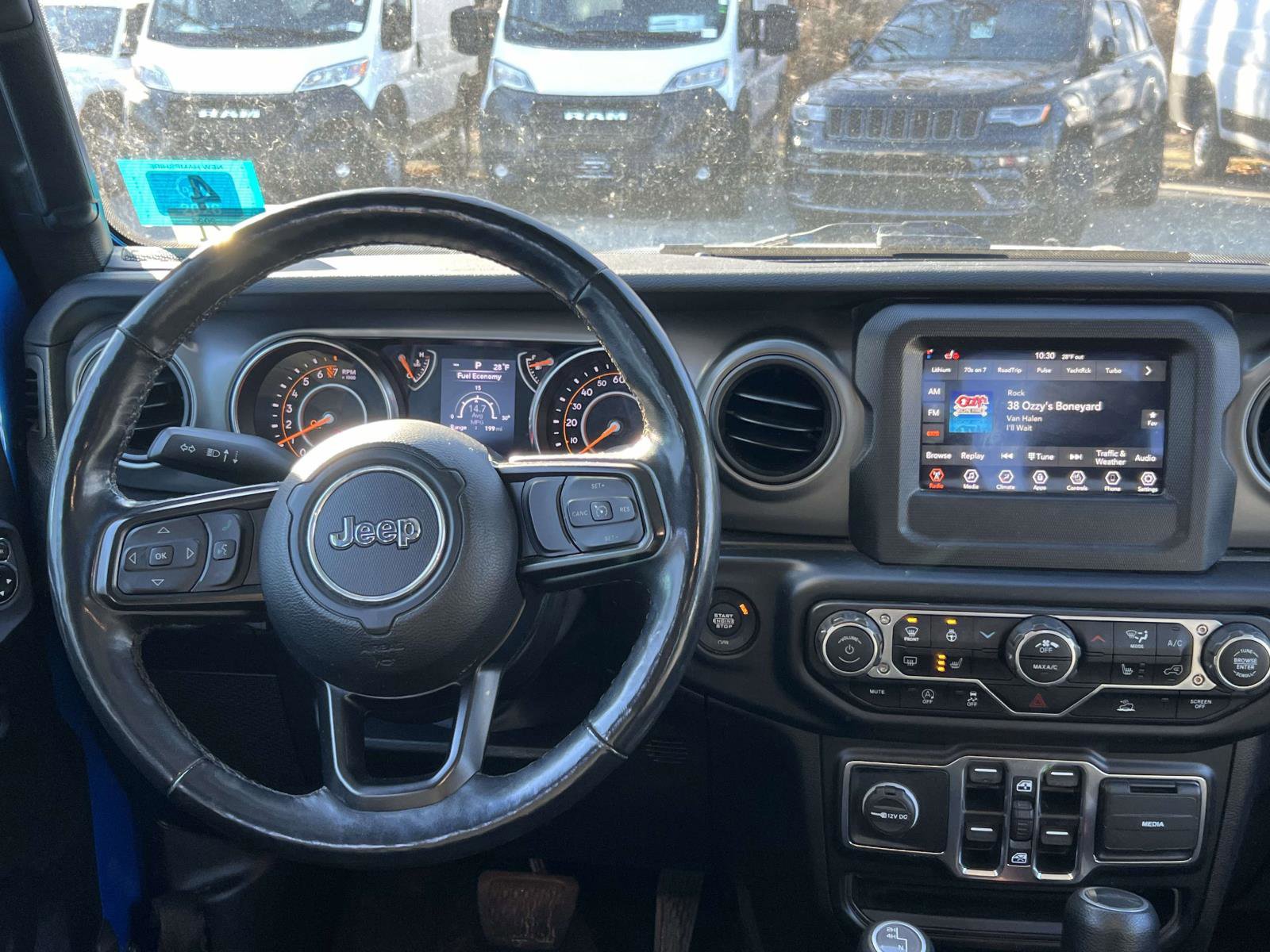 Used 2022 Jeep Gladiator Sport image 30