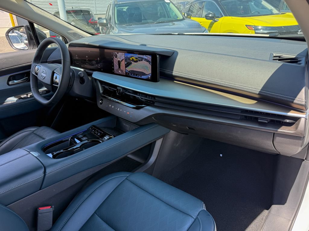 Used 2025 Nissan Murano Platinum w/ Cargo Package AWD/4WD image 12