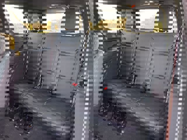 Used 2023 GMC Yukon Denali w/ Denali Reserve Package image 30