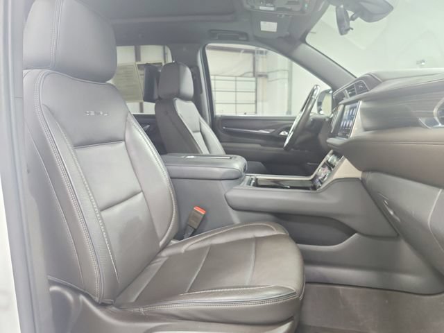 Used 2021 GMC Yukon XL Denali w/ Advanced Technology Package AWD/4WD image 51
