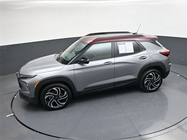 Used 2025 Chevrolet TrailBlazer RS w/ Convenience Package image 32