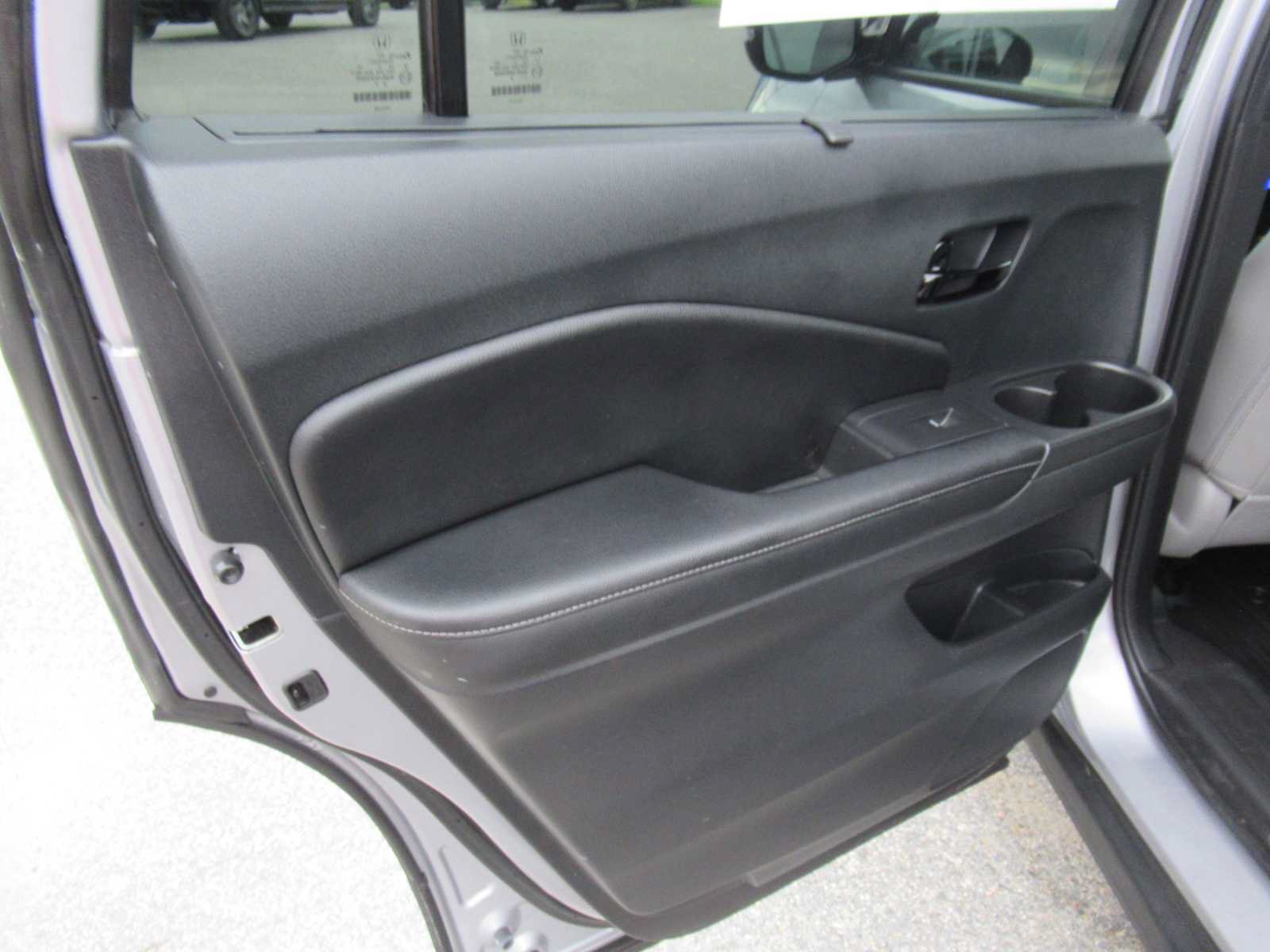 Used 2022 Honda Passport Elite image 17