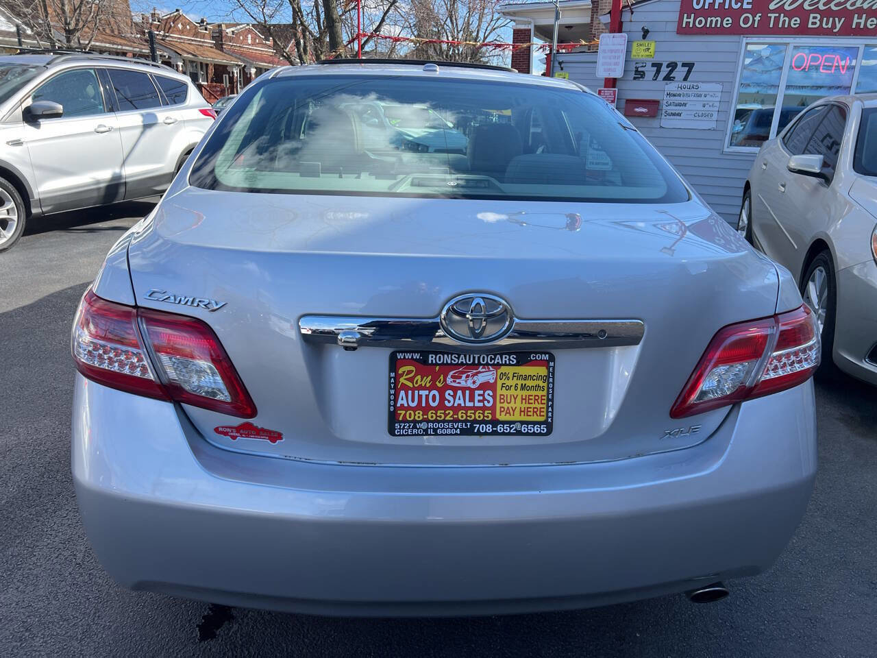 Used 2010 Toyota Camry XLE FWD image 4