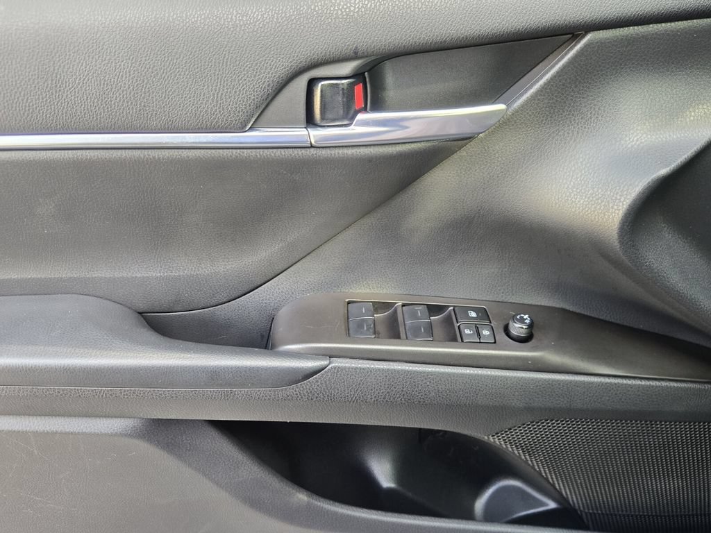 Used 2024 Toyota Camry SE w/ Convenience Package FWD image 25