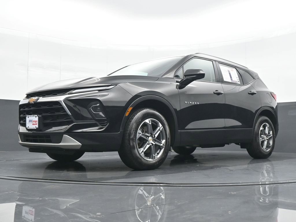 Used 2024 Chevrolet Blazer LT w/ Convenience Package image 17