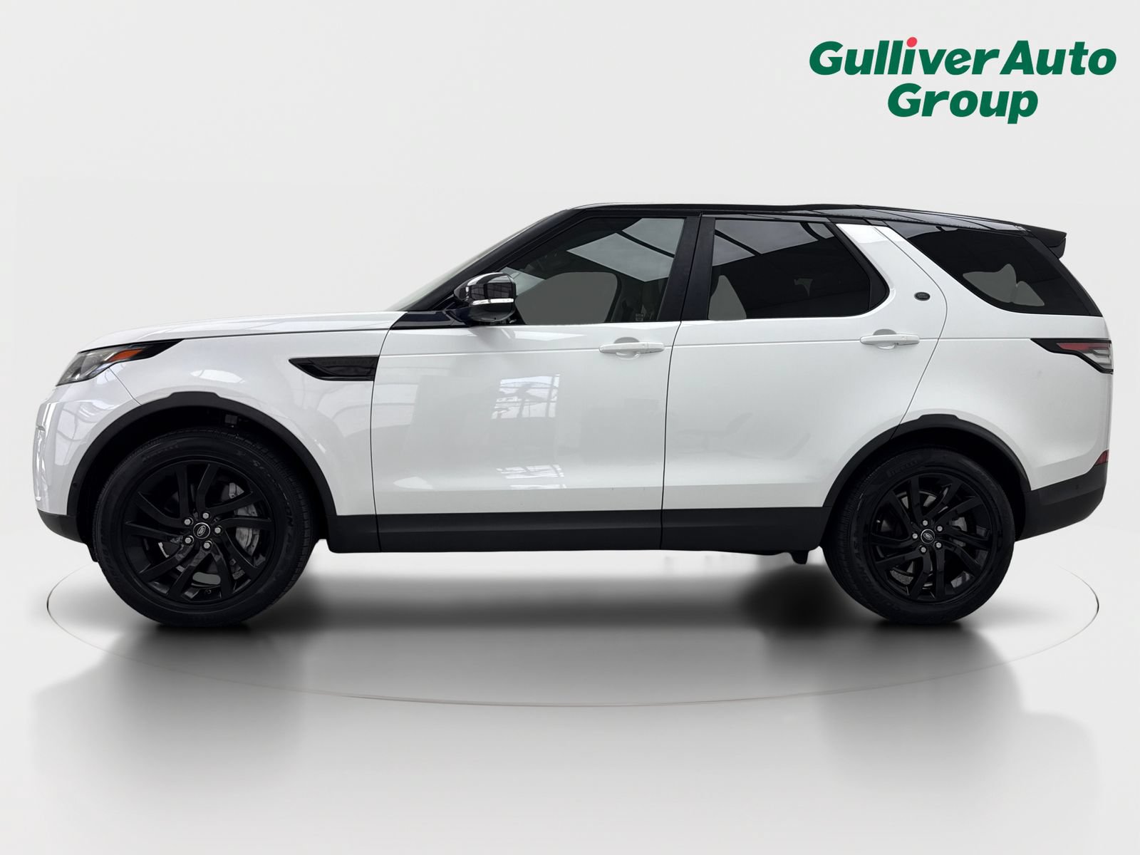 Used 2019 Land Rover Discovery SE AWD/4WD image 3