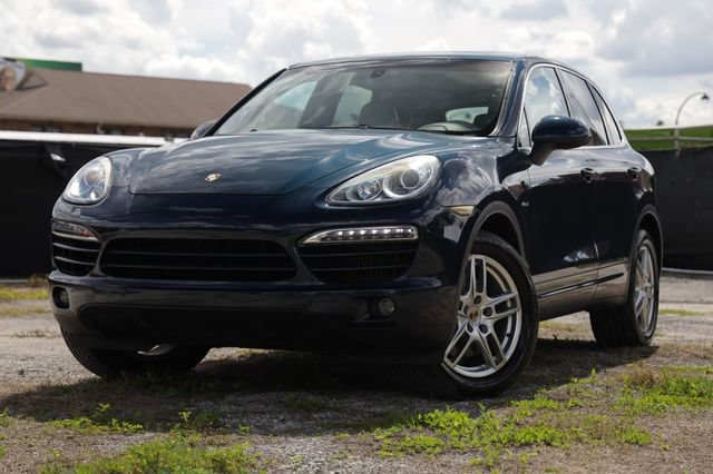 Used 2014 Porsche Cayenne Diesel AWD/4WD image 1