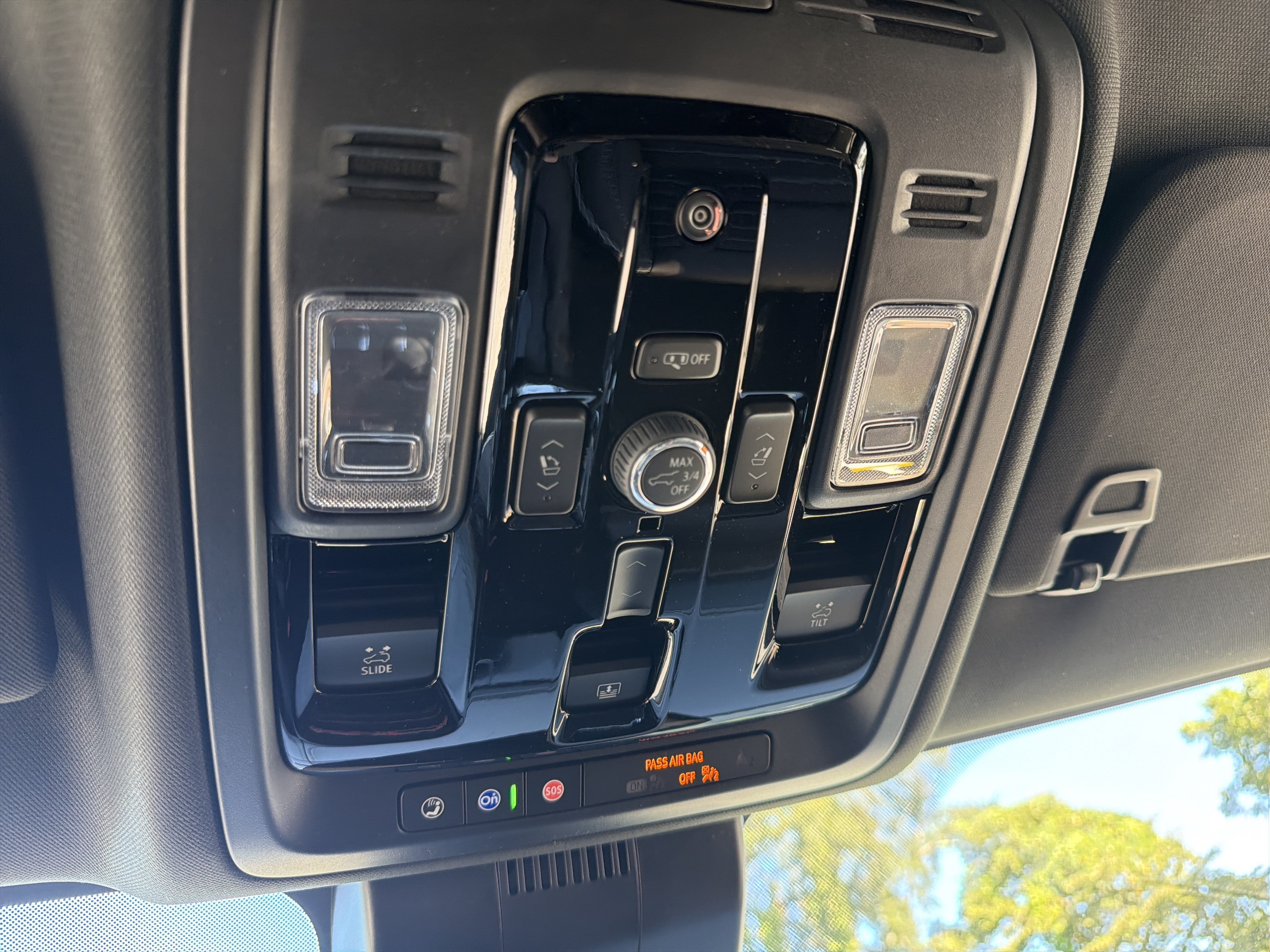 New 2026 GMC Yukon Denali Ultimate w/ LPO, Floor Liner Package AWD/4WD image 25
