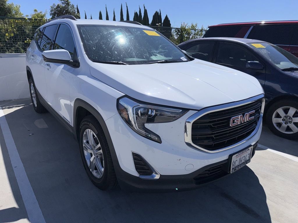 Used 2018 GMC Terrain SLE w/ Driver Convenience Package image 3