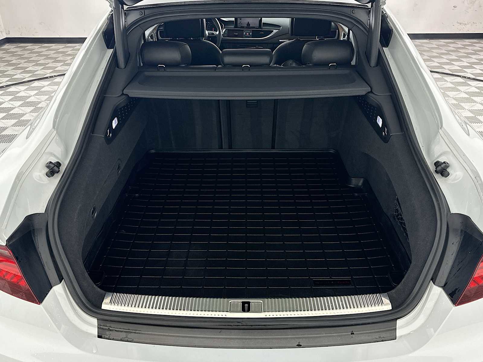 Used 2016 Audi A7 3.0T Premium Plus w/ 20" Wheel & Tire Package image 25