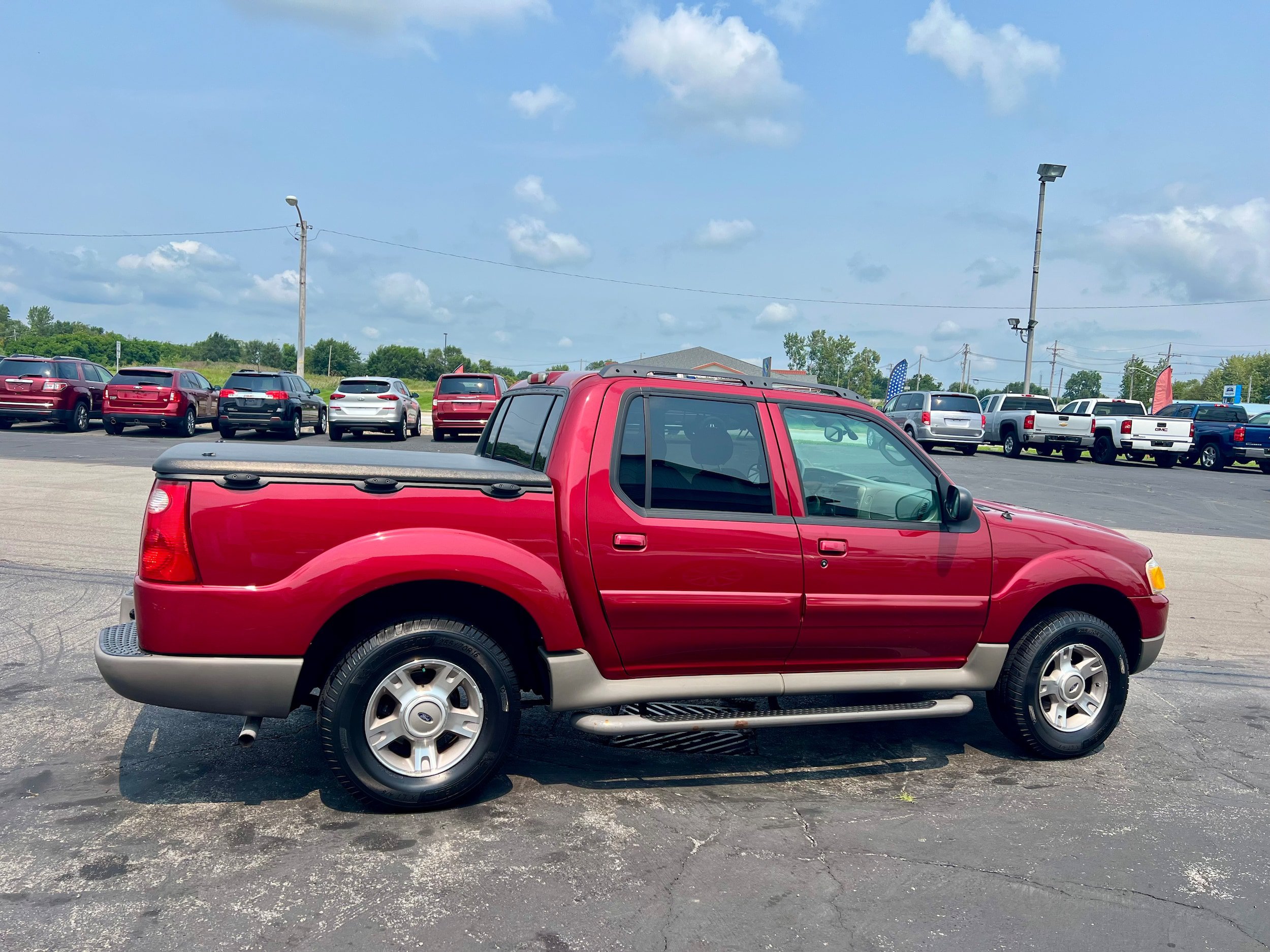 Used 2003 Ford Explorer Sport Trac XLS AWD/4WD image 4